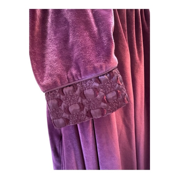 Crowntuft XL Velvet Robe Vintage Saybury Maroon ValourSmocked Long Sleeved Dress - Picture 5 of 9